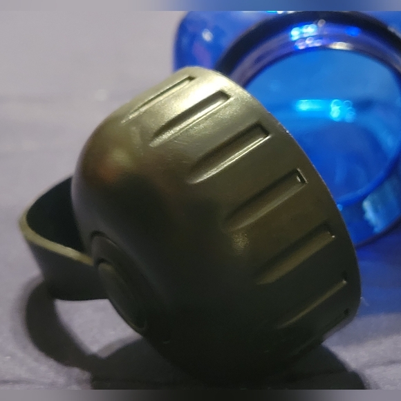 STARTER 18 OZ SCREW TOP WATER BOTTLE - Picture 2 of 5